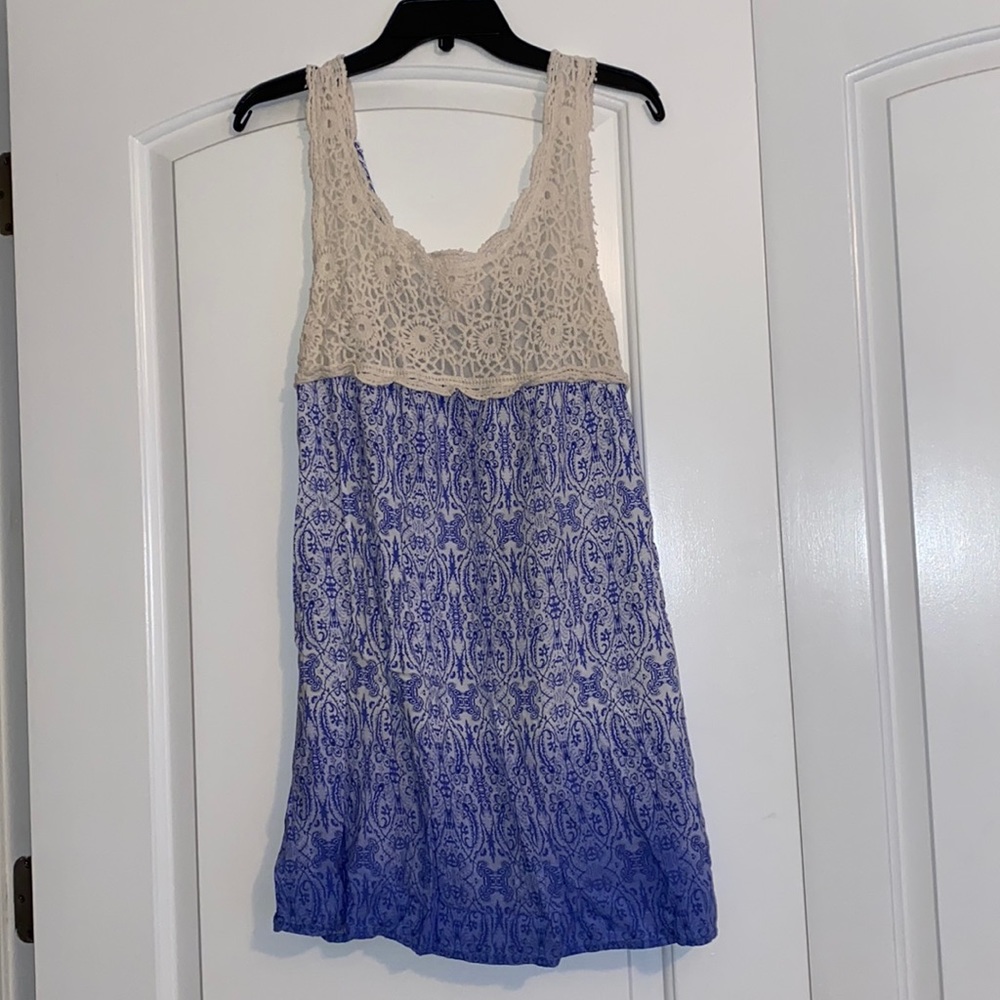 Women’s dress